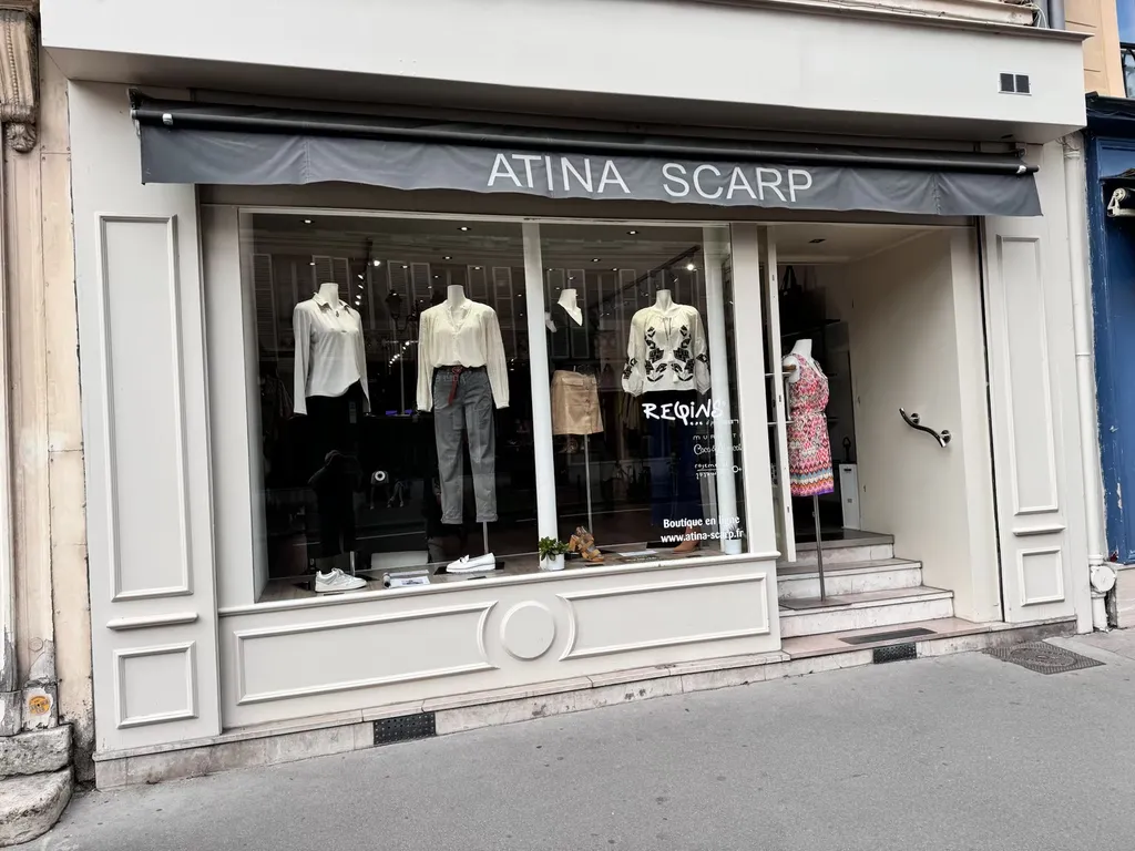 Vente - Boutique 120 m², Notre Dame, Rue de la Paroisse 78000 VERSAILLES