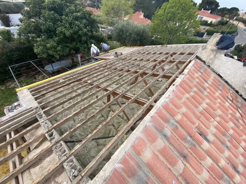 Réfection de toiture type P.S.T sur Velaux près de Aix en Provence