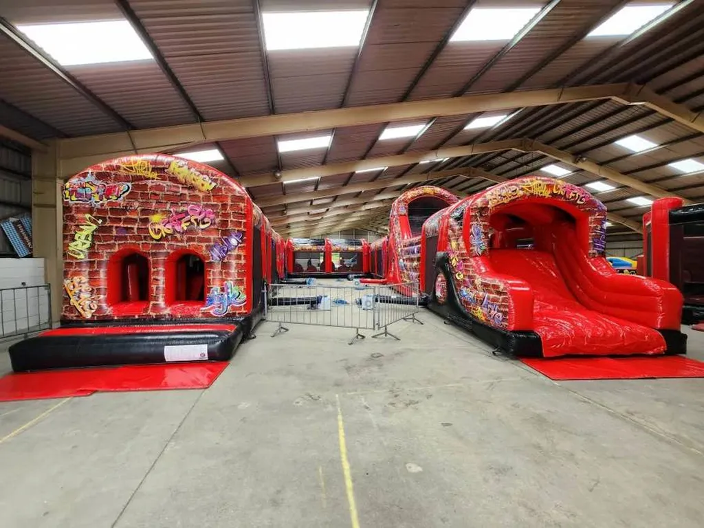 32 M parcours d'obstacles Graffiti