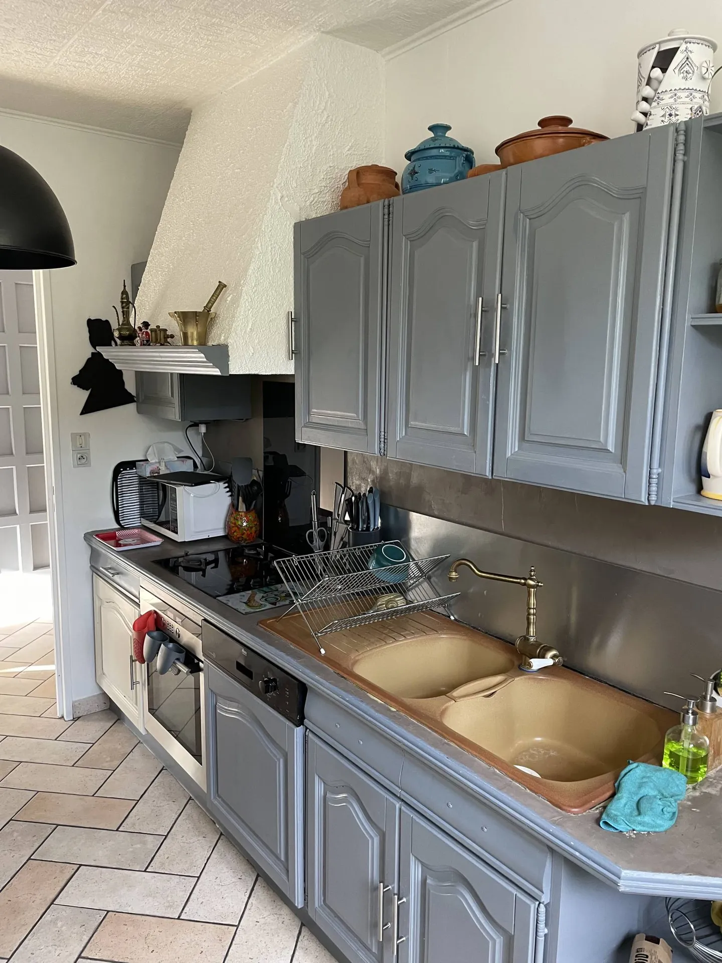 Avant rénovation complète d'une cuisine à Chatillon sur Chalaronne (01)
