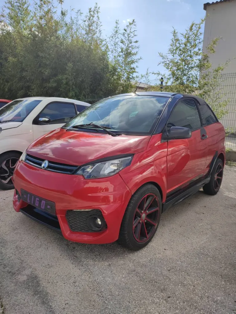 Voiture sans permis d'occasion Aixam Coupé Sport pres de Hyères 83 var