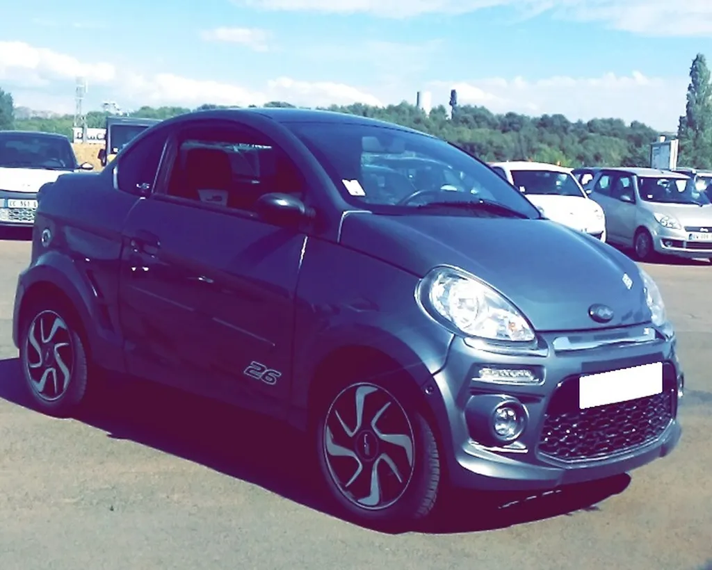 Voiture sans permis Marseille JS RC Coupé DCI + Clim