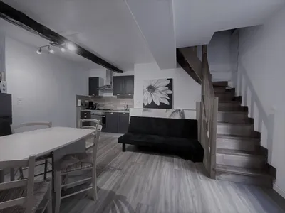 VENDU Duplex meublé de 43.85 m² loi carrez, situé en hyper centre de Dieppe entre la plage et le port.