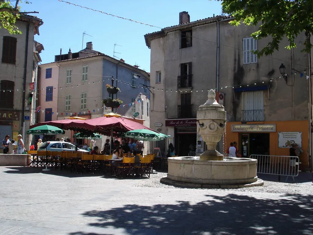 Transport taxi conventionné VSL de Tourves Var 83 vers hôpital de Marseille