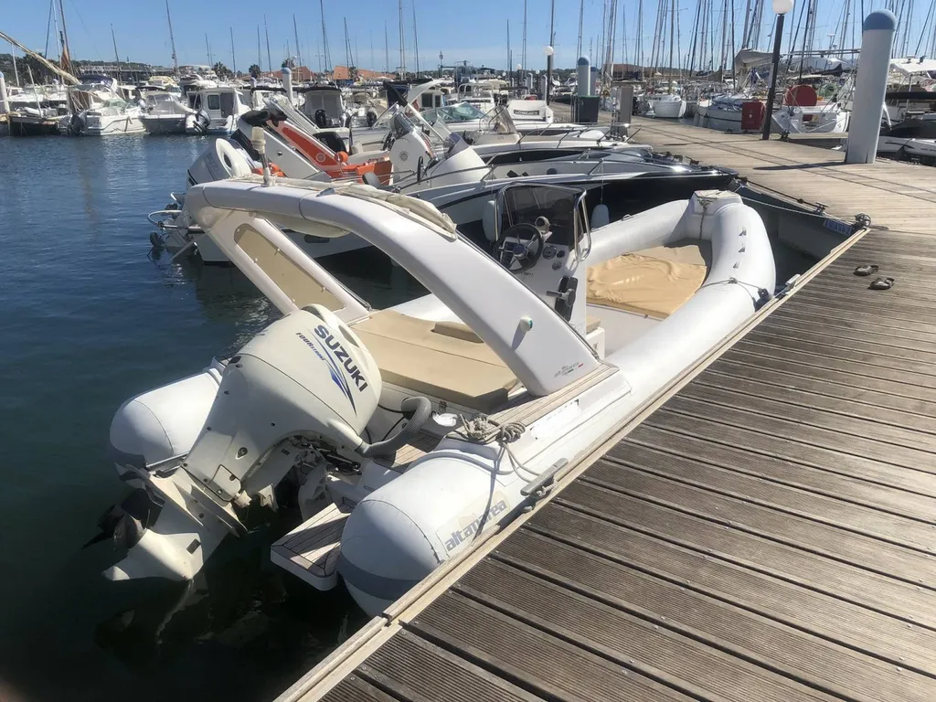 semi rigide neuf et occasion a marseille