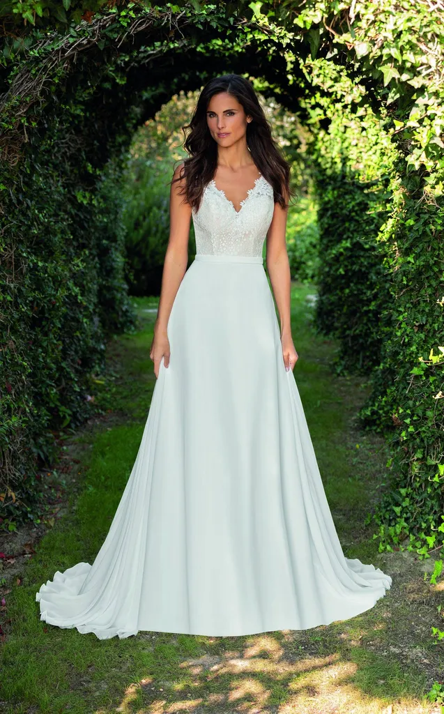 Notre zone d'activité pour ce serviceAcheter couronne fleurs cheveux avec voile dentelle ou tulle