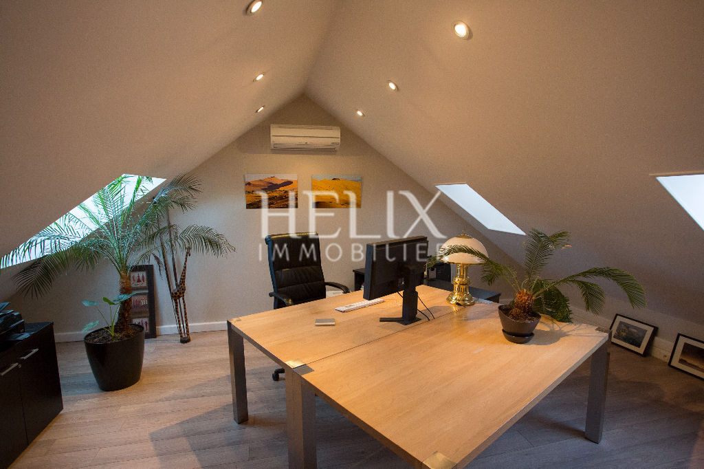 Local commercial à louer 80 M2 à Saint Nom la Bretèche