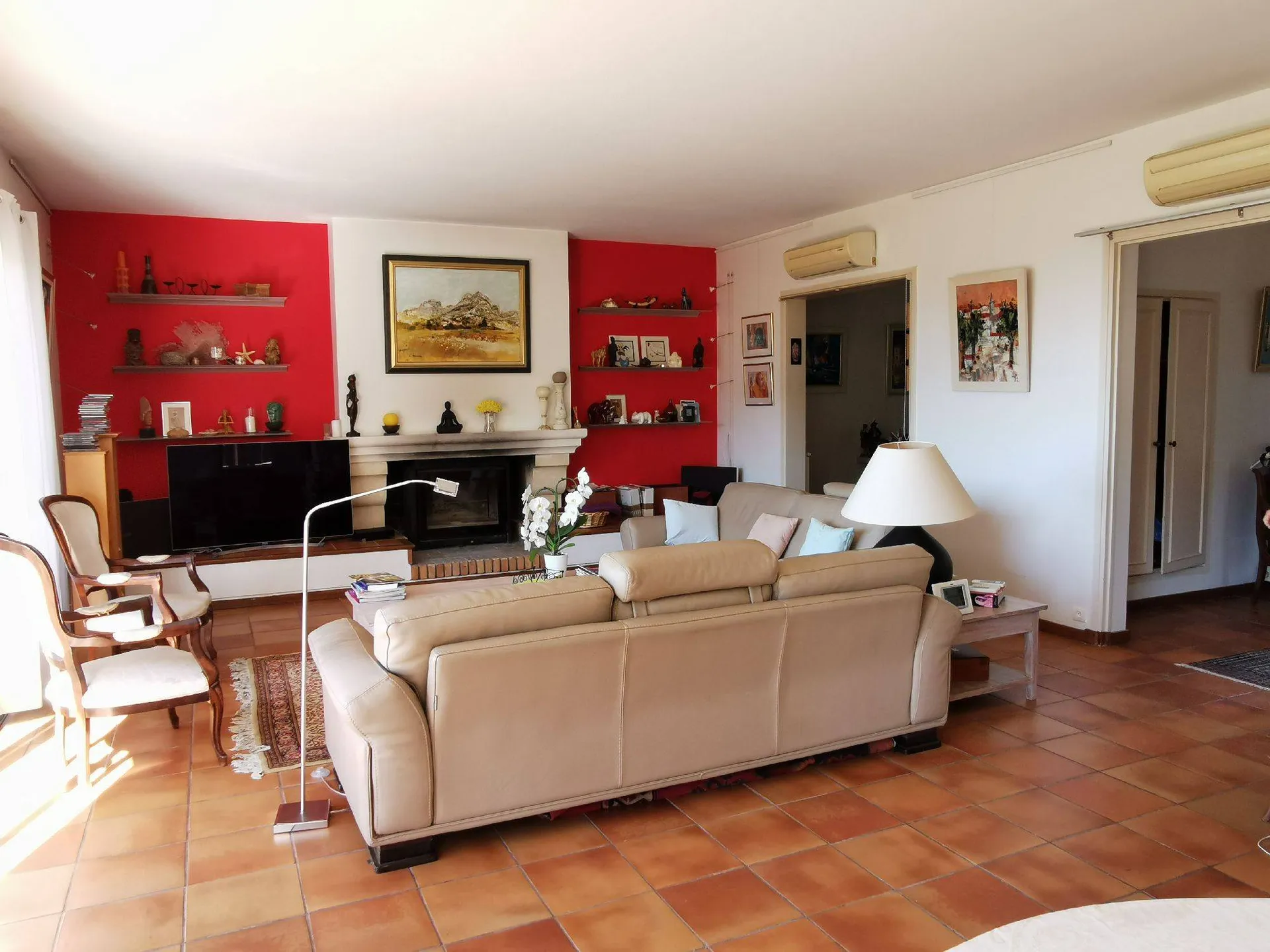 Maison Cassis dans clos privé au calme, avec piscine, parkings et très belle vue sur la baie 