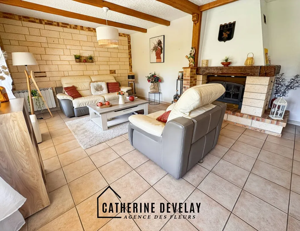 A acheter, maison de 164 m² édifiée sur 1200 m² de terrain sur la commune de SAINT PIERRE DU BOSGUERARD 27370