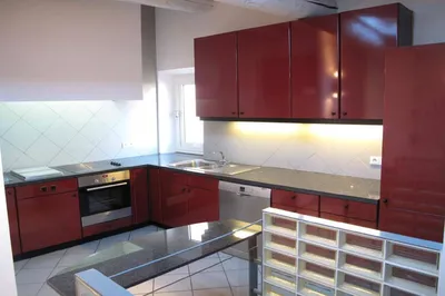 Vente appartement 2 Cassis au cœur du village en dernier étage bénéficiant d'une échappée sur mer