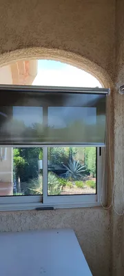 Pose de Stores films solaire a enrouleurs anti chaleurs  et occultations pour villa particulier à Sanary Var.