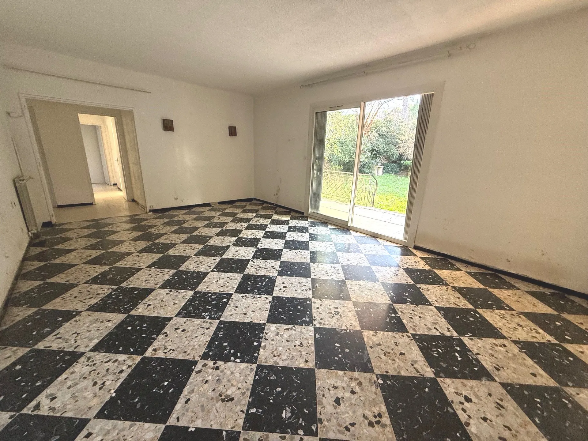 Fort potentiel pour cette villa de Type 4