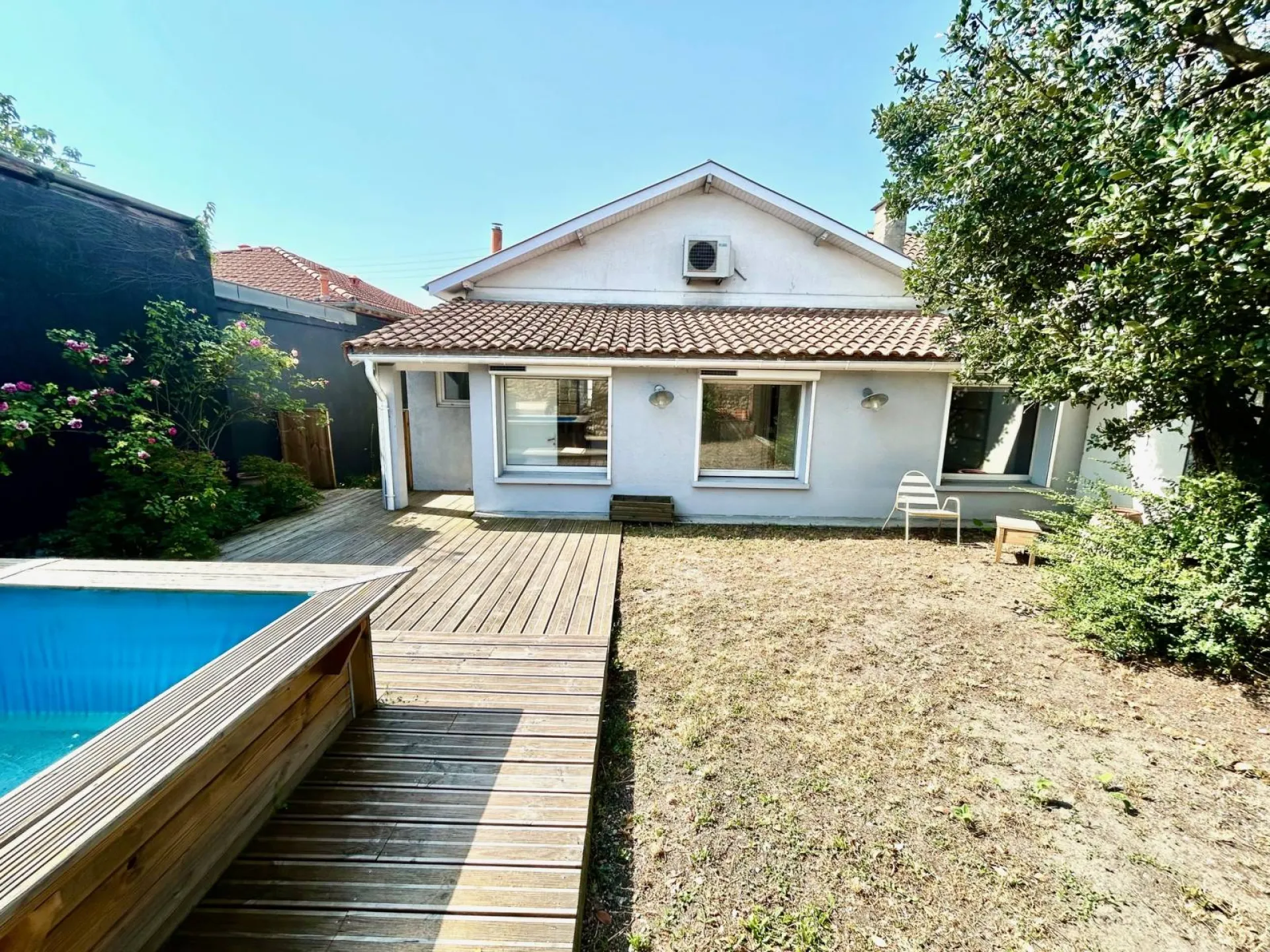 Charmante maison en pierre avec joli jardin Le Bouscat Garenne Carnot 