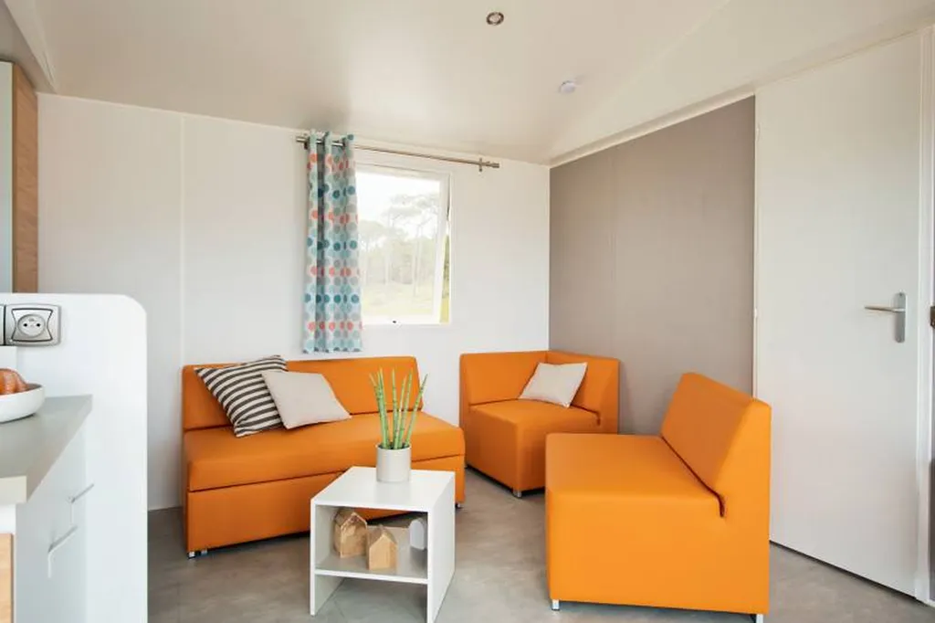 location de mobil home détente avec piscine pour des vacances en camping à Vias- Plage proche de Marseillan