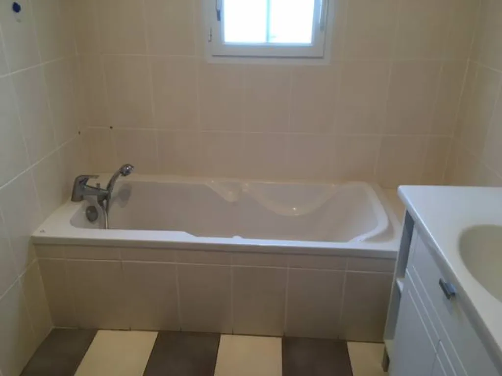 Installation douche sénior à Istres, Bouches du Rhône (13)