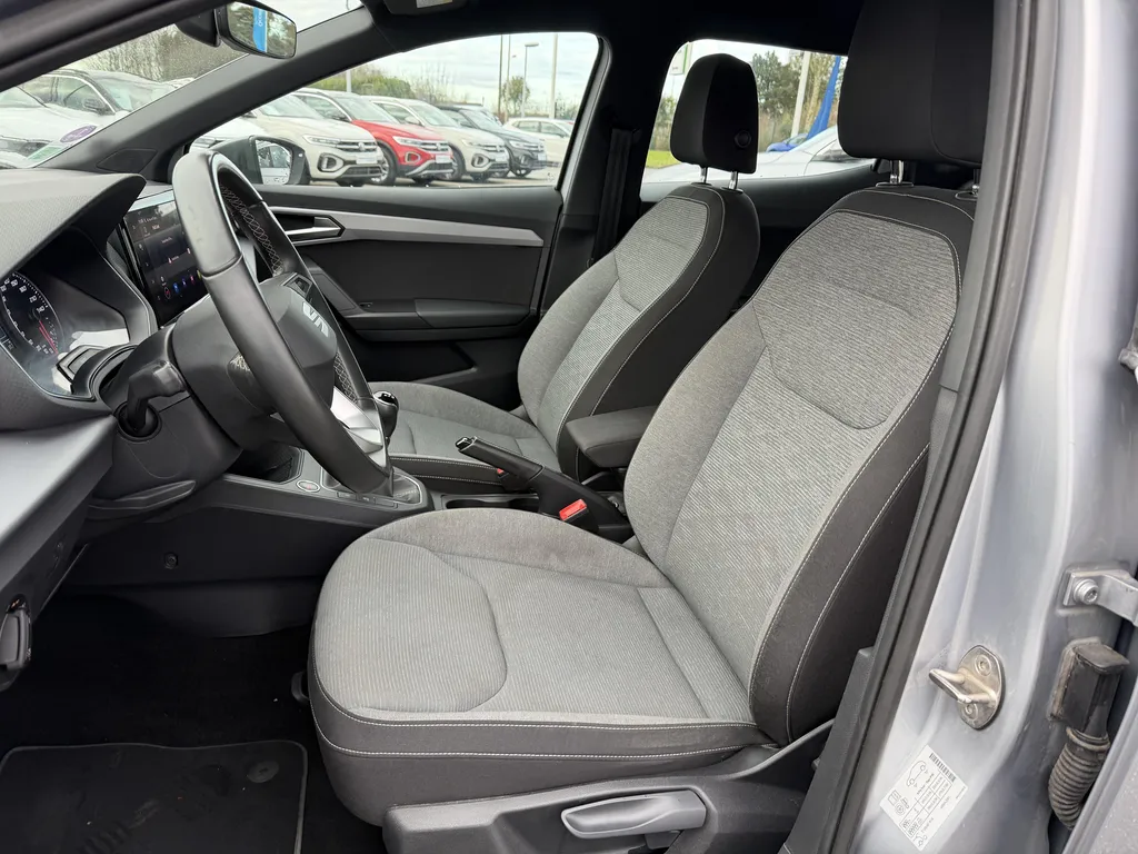 SEAT Ibiza occasion essence à vendre près de Rouen – Faible kilométrage et garantie 6 mois