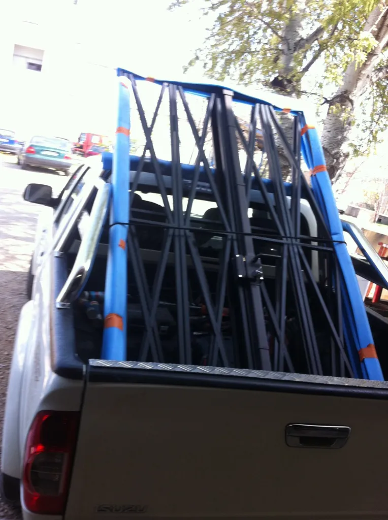 FABRICATION ET POSE GRILLES EN FER FORGE AMOVIBLES OUVRANTES POUR PORTE REPLIABLES AVEC SERRURE A  FOS SUR MER 13