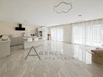 A vendre maison contemporaine de plain-pied de 102 m² sur un terrain de 320 m² sur la commune de SAINT AUBIN LES ELBEUF 76410