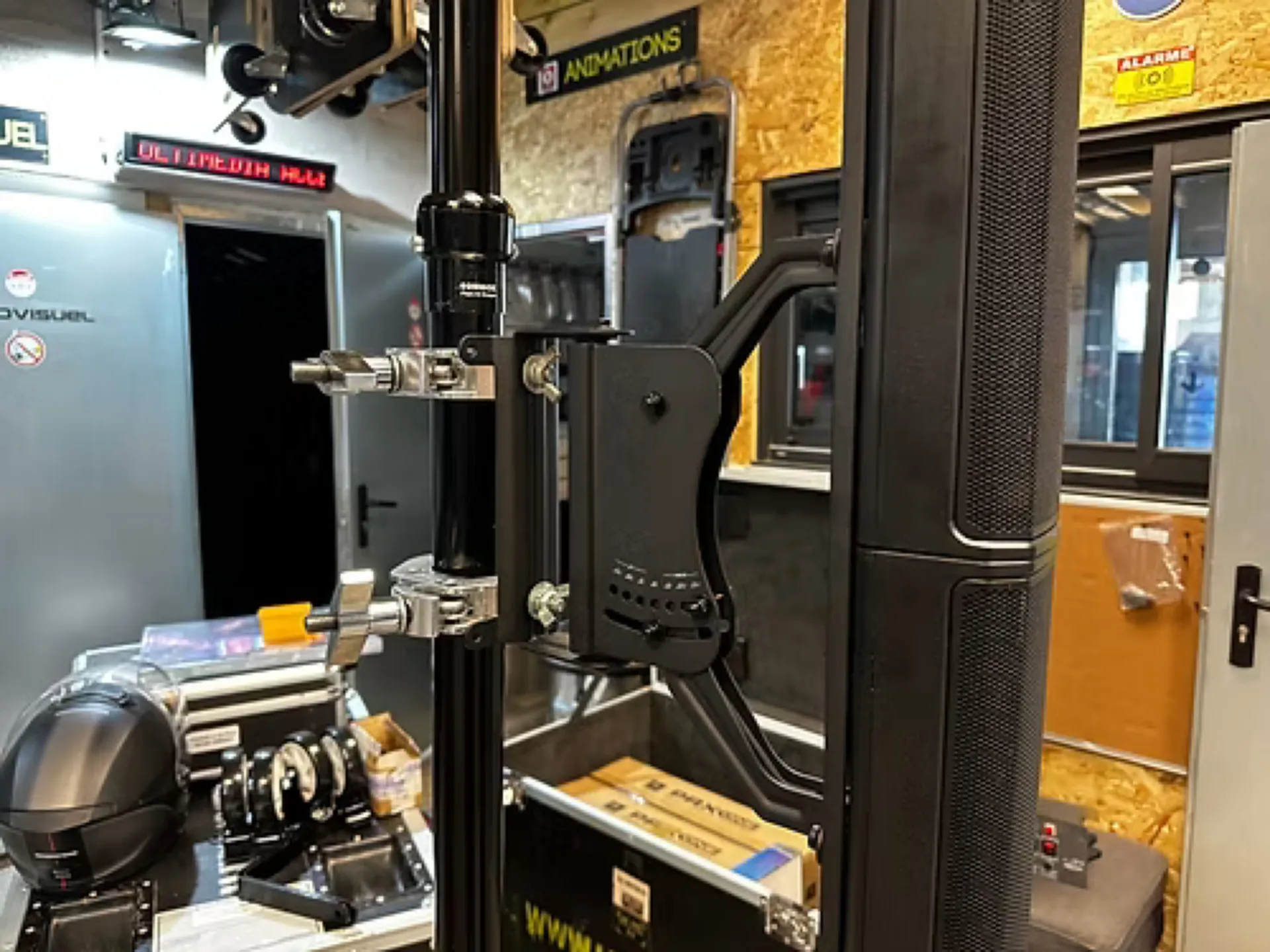 FIXATION POUR ENCEINTES JBL PRXONE