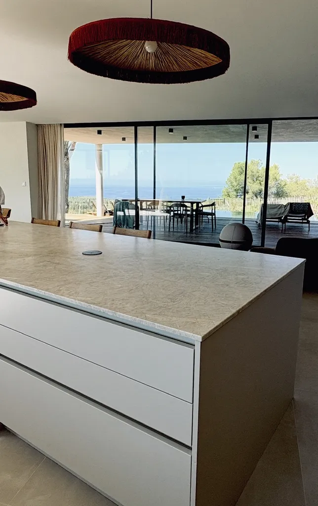 Cuisiniste haut de gamme italien conception sur mesure Bandol Var