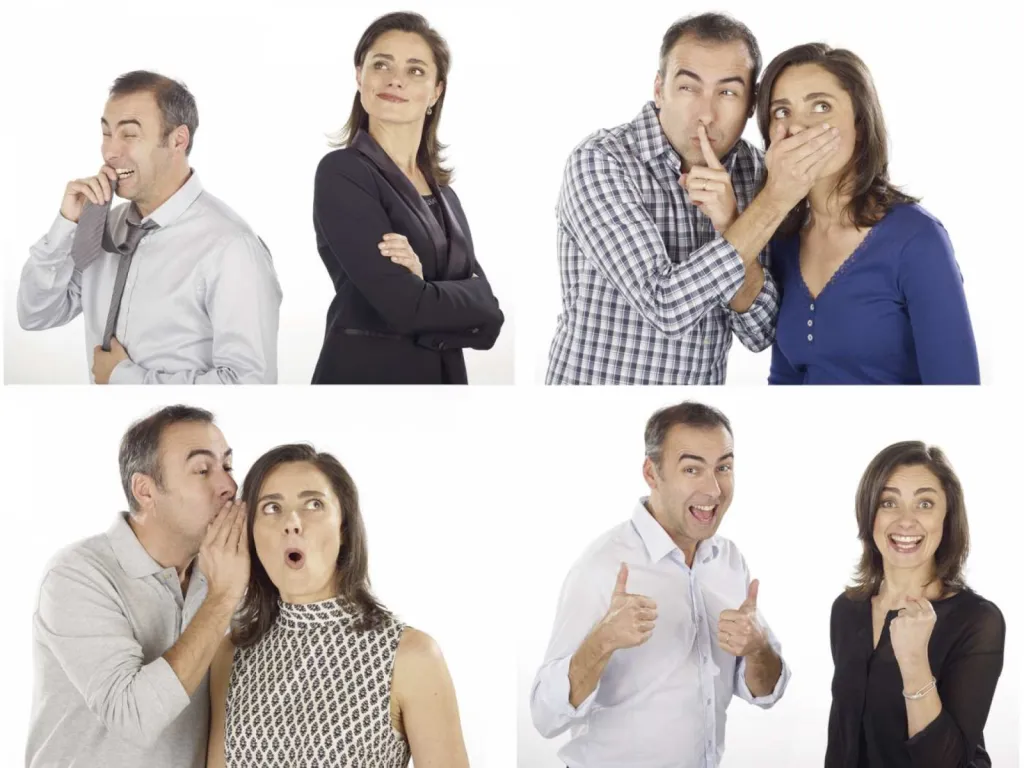 Demeures Caladoises  Communication Rhône-Alpes 4 x 3 Presse gratuite immobilier Presse spécialisée immobilier (payante) Bandeau sur site internet existant kakémono salon immobilier   Panneaux d'affichage devant les show rooms des Demeures Caladoises ( 9 a