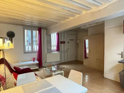 Situé au 1er étage