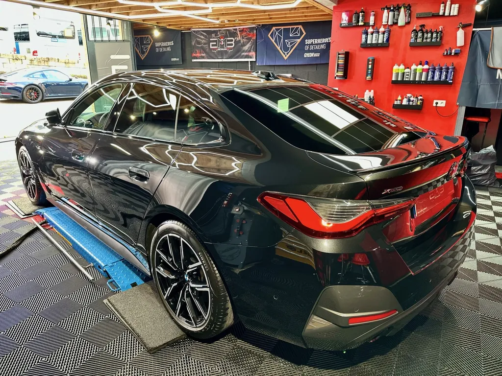 spécialiste du Traitement céramique sur lyon et sa région . spécialisé dans la protection carrosserie BMW 