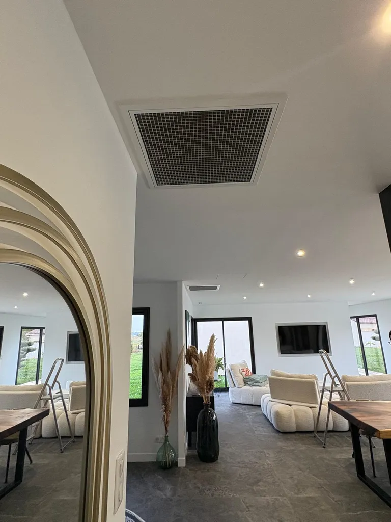 Système gainable multi-split Daikin à Toulouse Confort discret et esthétique moderne