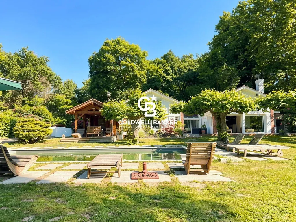 Maison à vendre Tosse - propriété de 295 m² avec 9 suites, piscine, étang privé et parc arboré