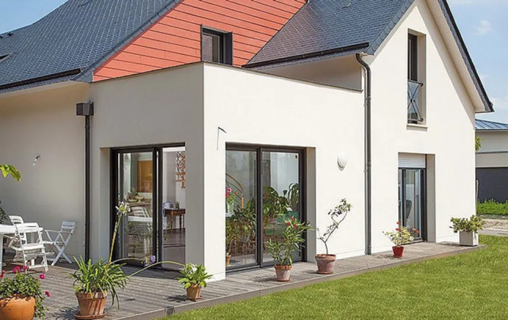 Coulissant en PVC et aluminium de la gamme Coloriance de la marque Bouvet