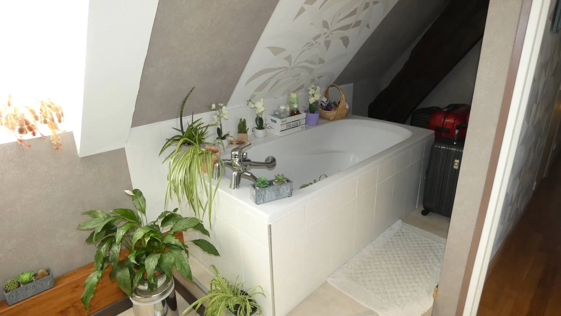 A vendre : À 30 km de Dieppe et des plages, profitez d'escapades en bord de mer tout en vivant à la campagne.