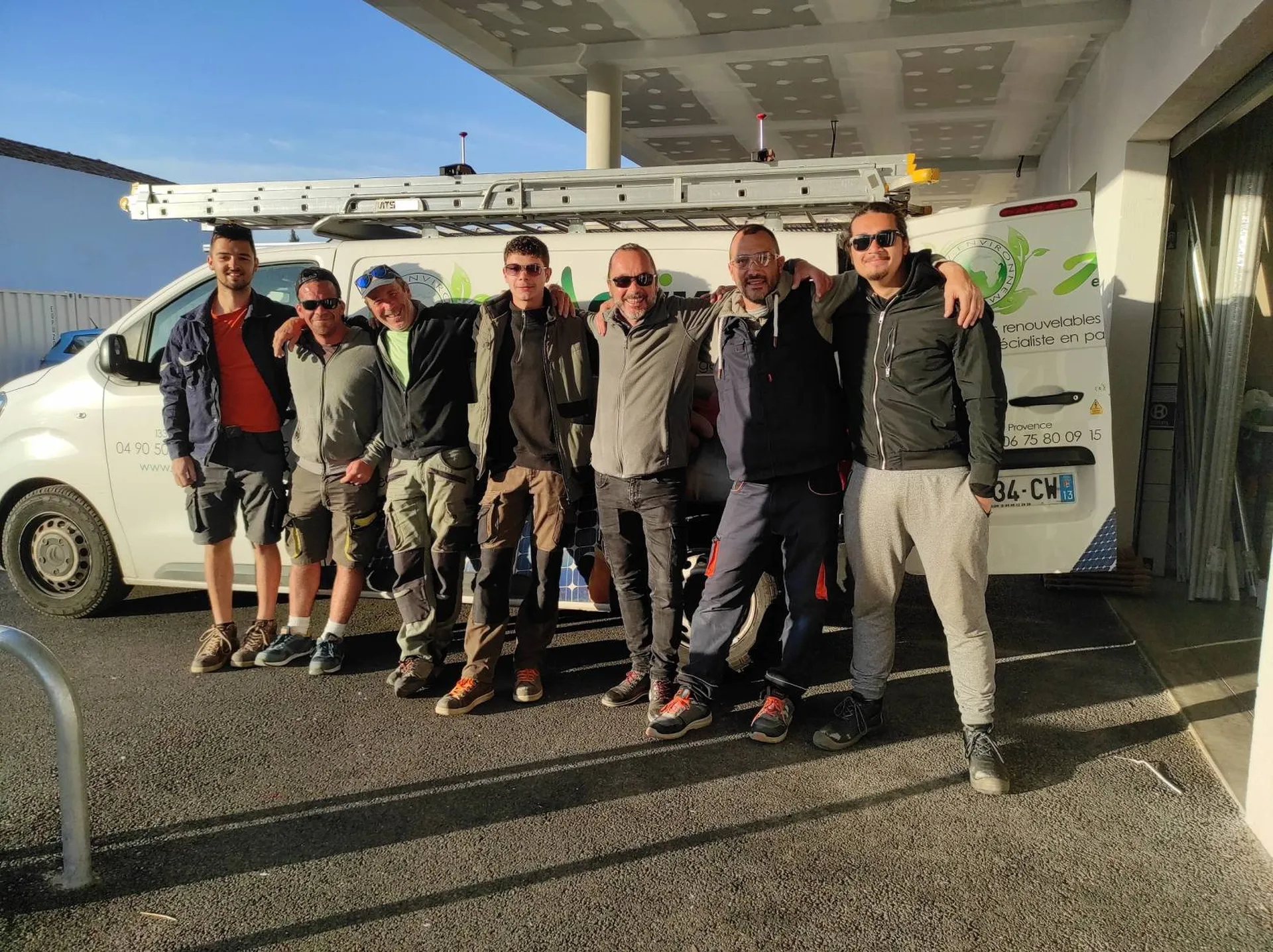 Activ'Environnement, installateur de panneaux solaires photovoltaïques, c'est 2 agences qualifiées RGE QualiPV dans les Bouches-du-Rhône 13 et en Isère 38