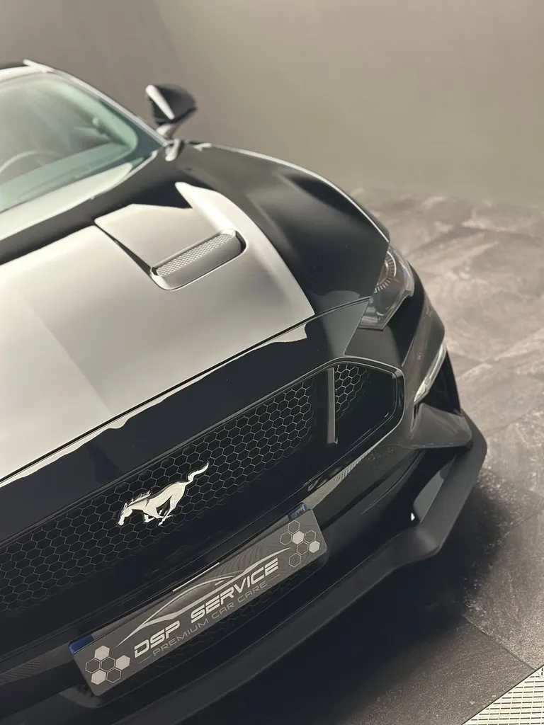 Pose de protection de traitement céramique sur une Ford Mustang GT à notre atelier (72)