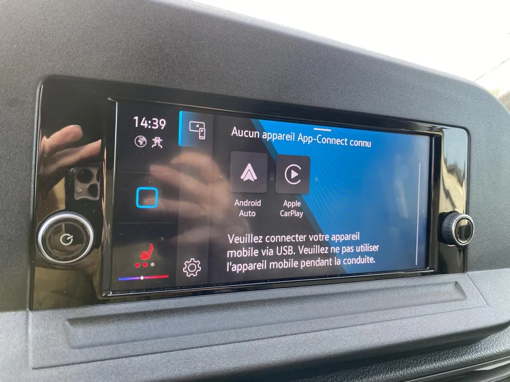 Volkswagen Caddy Maxi Cargo occasion diesel près de Rouen – Utilitaire récent garanti 12 mois