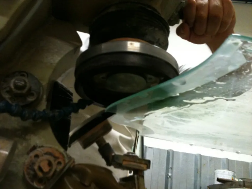 Façonnage de verre en forme