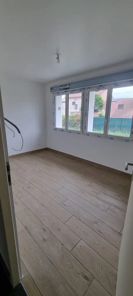 A ÉVREUX, quartier LAFAYETTE, peinture veloutée finition soignée 