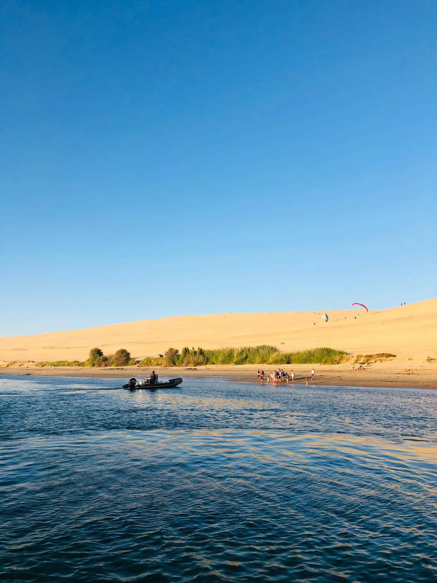 Pour une escale à la Dune du Pilat en bateau taxi privé, optez pour la flotte de Bat'express !