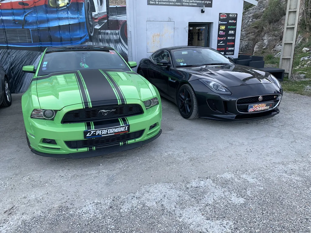 Confier l'entretien et la préparation de votre voiture de sport américaine à votre garage spécialiste à Salon-de-Provence et Istres