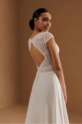 Robe de mariée bohème chic sur Marseille en Provence