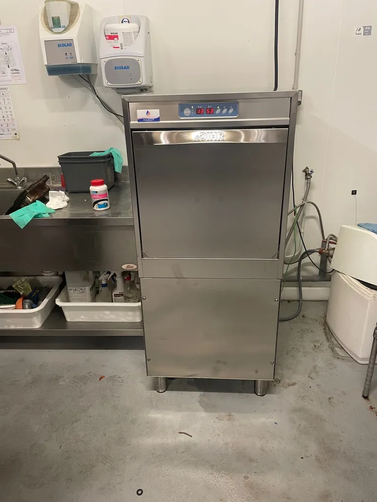 Installation d un lave- batterie ou lave- vaisselle dans une boulangerie dans le 76