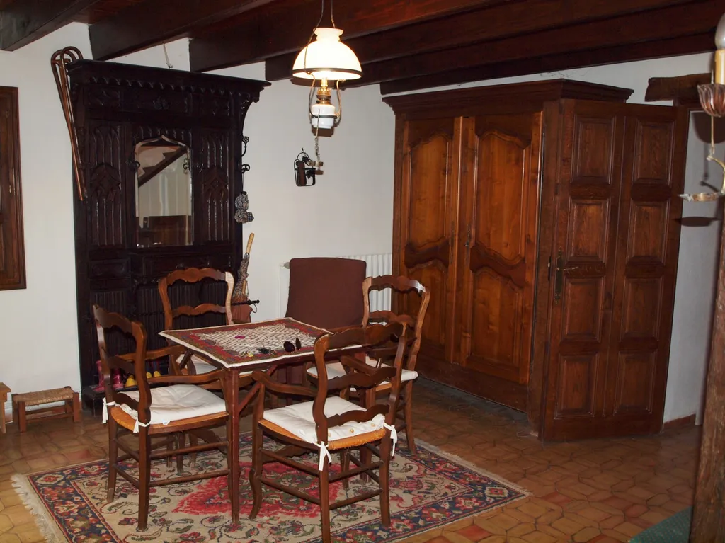 Pays de Sault, maison bourgeoise à vendre sur 27 hectares 