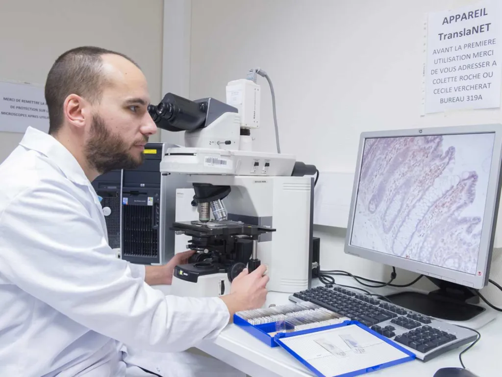 CLB recherche microscope