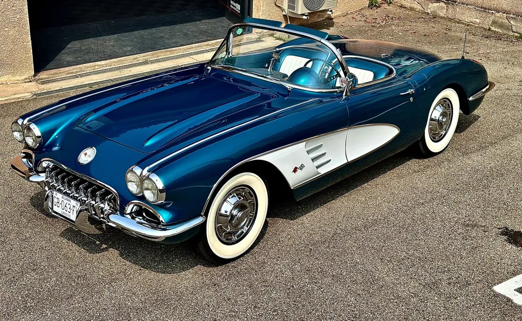 protection carrosserie traitement céramique Gyeon infinite Lyon Chevrolet corvette C1 1959