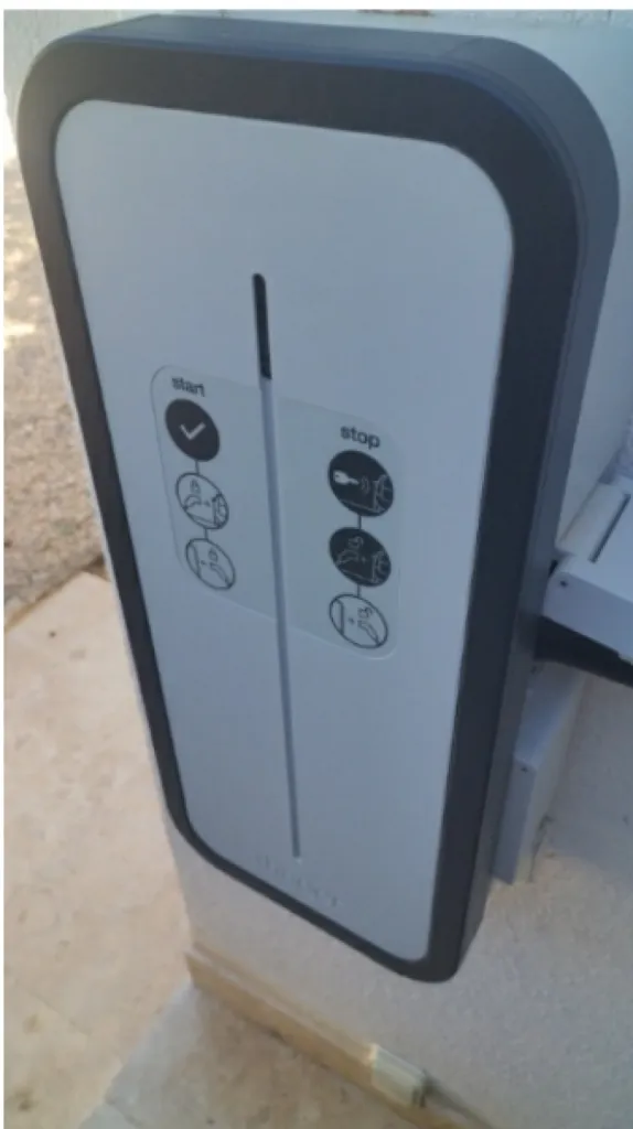 Pose d'une borne de recharge de voiture éclectique Au Beausset dès 1 900€