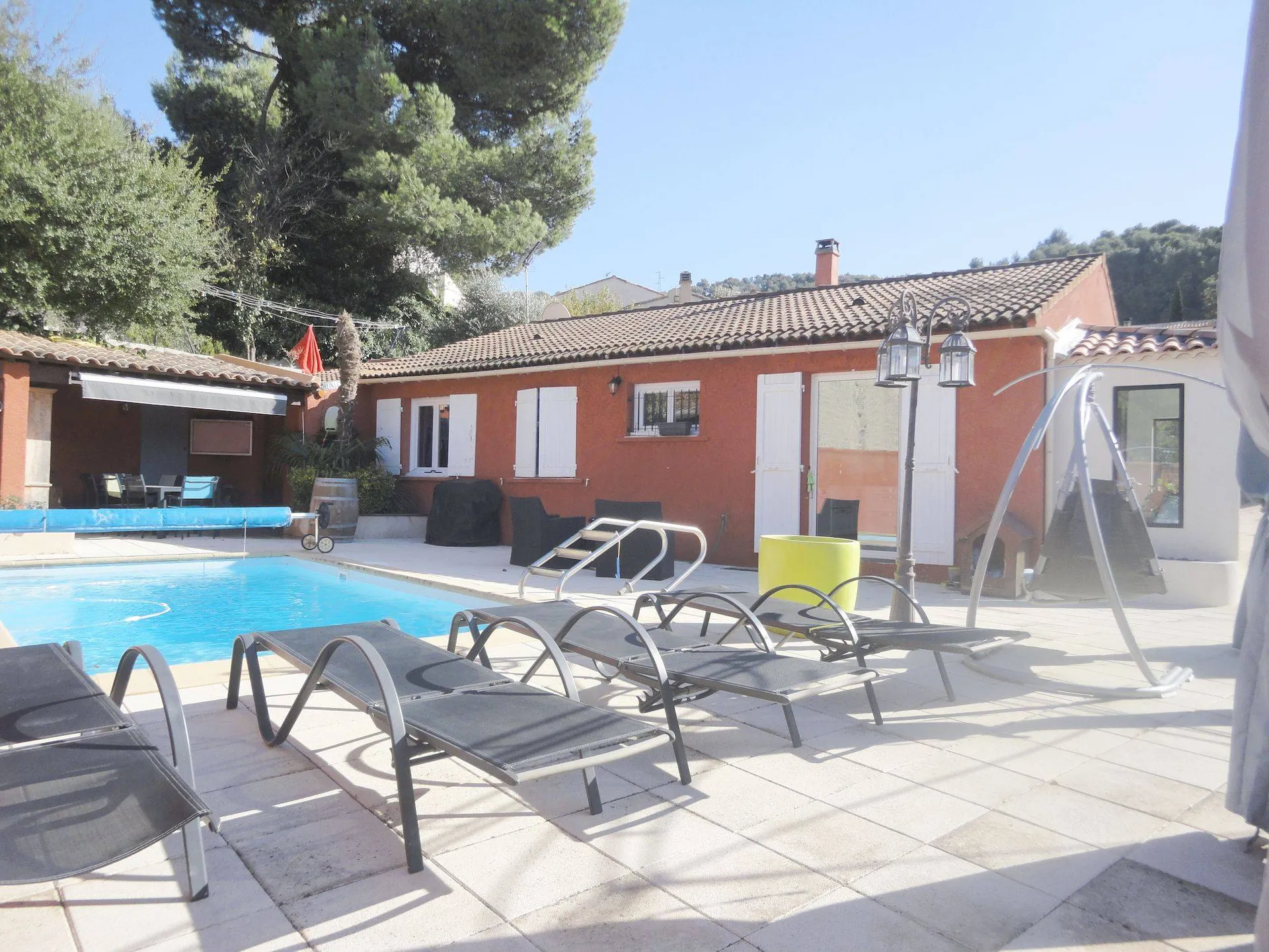 maison avec piscine a la vente