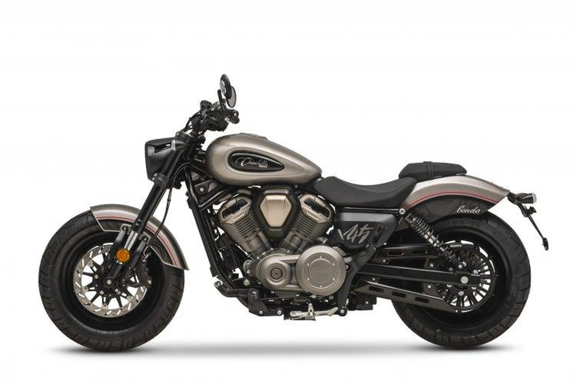 MOTO NEUVE BENDA CHINCHILLA 500 LA SEYNE SUR MER