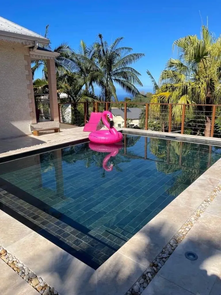 Terrasse en Pierre Naturelle, dallage, dalle, carrelage, pavé, margelle de piscine : Élégance, Authenticité et Durabilité – FRANCEPIERRE