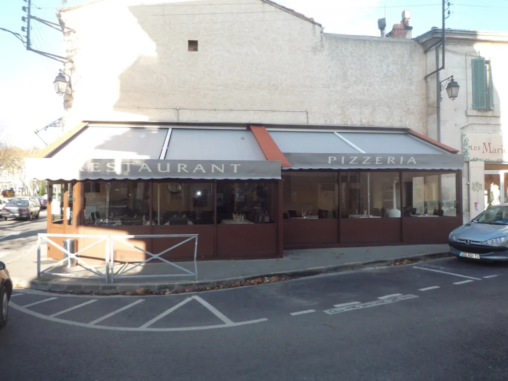 Store de véranda pour terrasse de restaurant Store de véranda pour terrasse de restaurant