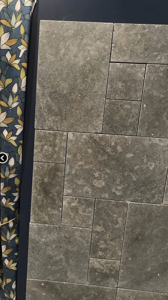 Cèdre Cendré – Marbre égyptien gris et brun pour sols et terrasses