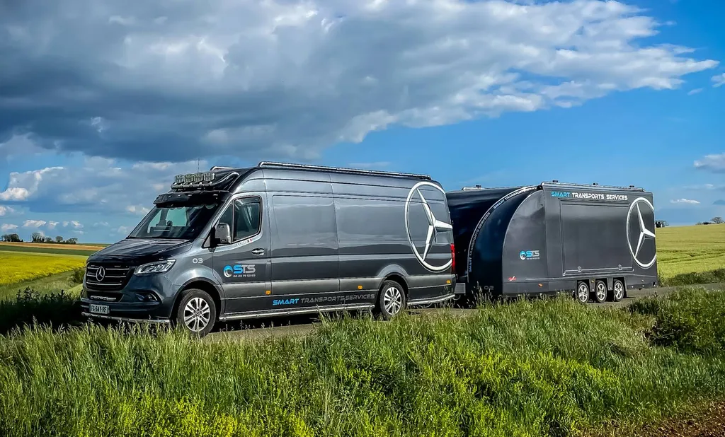 Personnalisation véhicule professionnel à Lyon sur un Transporter Mercedes-Benz
